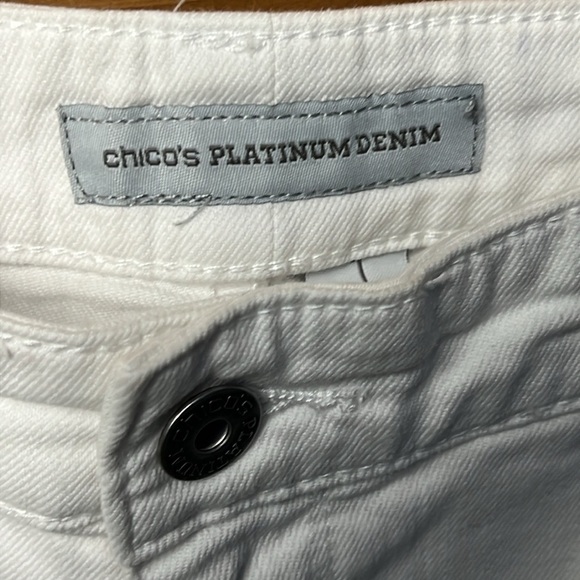 Chicos platinum Denim Women’s Jeans White Sz 1/M/8 regular stretch Spring Ankle - Picture 7 of 10